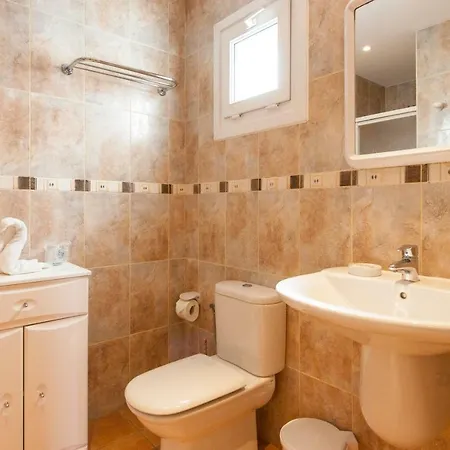 Oliastur With Balcony & Ocean View Appartement